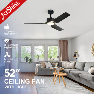 110-240v/50-60Hz लिविंग रूम एलईडी सीलिंग फैन जिसमें 3 प्लास्टिक ब्लेड और डीसी कॉपर मोटर है